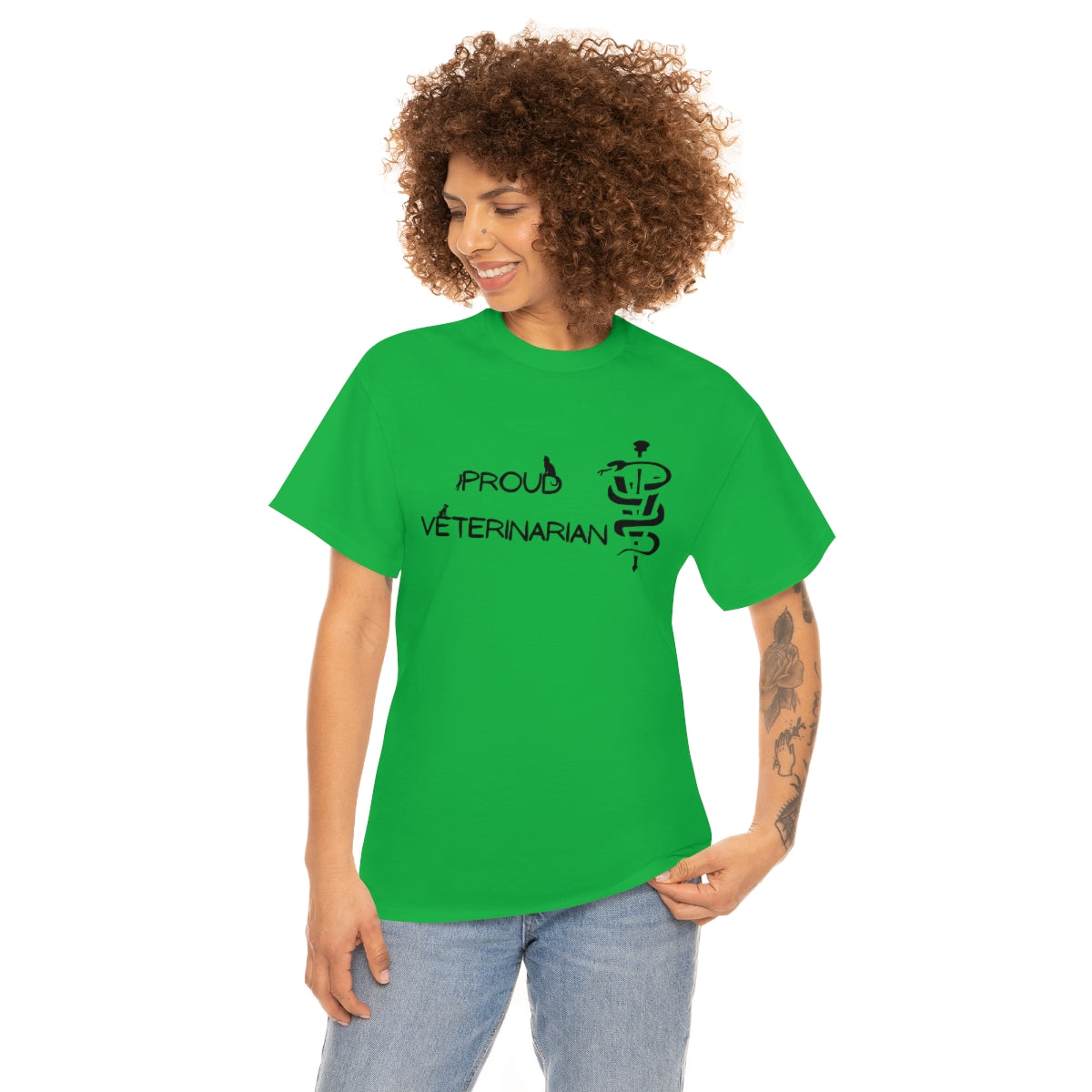 "Proud veterinarian" Tee