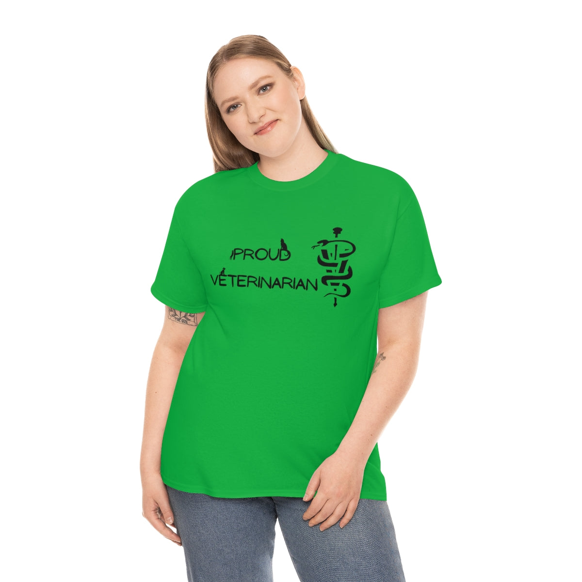 "Proud veterinarian" Tee